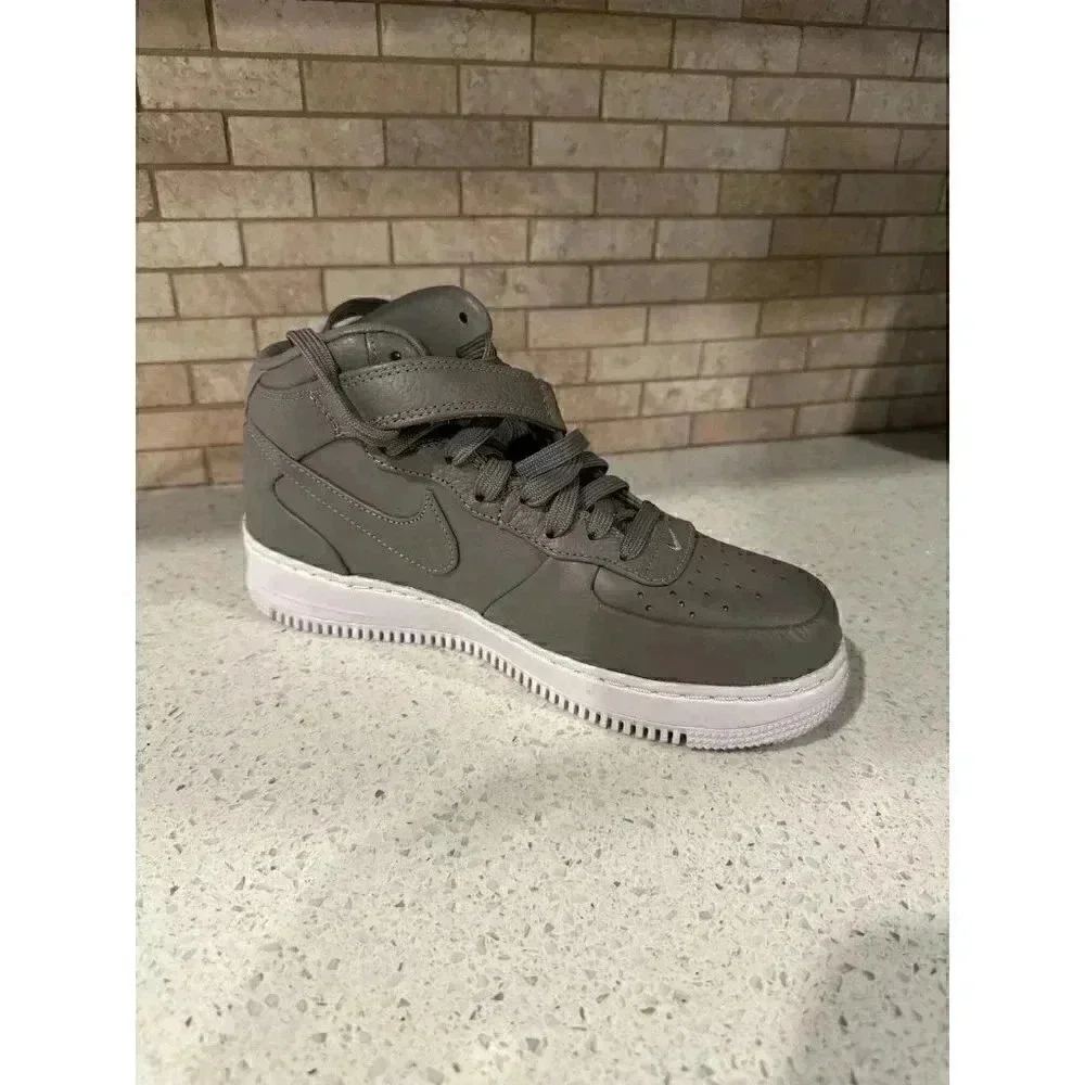 Nike nikelab air
